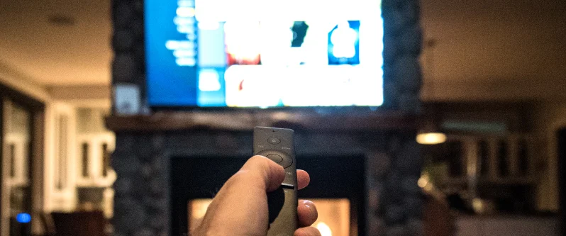 Χρήση τηλεχειριστηρίου για IPTV σε δωμάτιο ξενοδοχείου – MSS Electronics