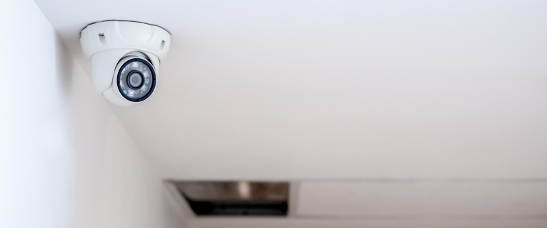 Κάμερα ασφαλείας CCTV εγκατεστημένη για επιτήρηση και ασφάλεια ξενοδοχείου – MSS Electronics